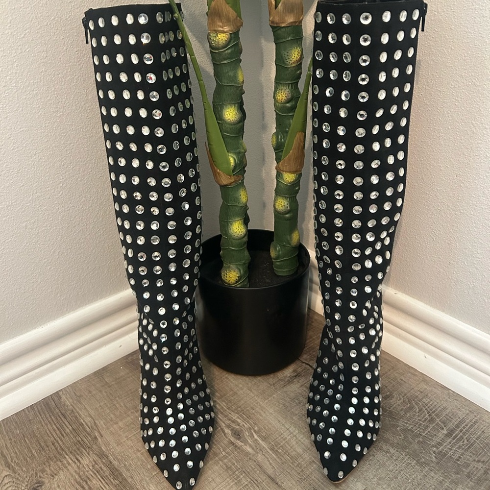 Gianni Bini Black Boots with Silver Accents